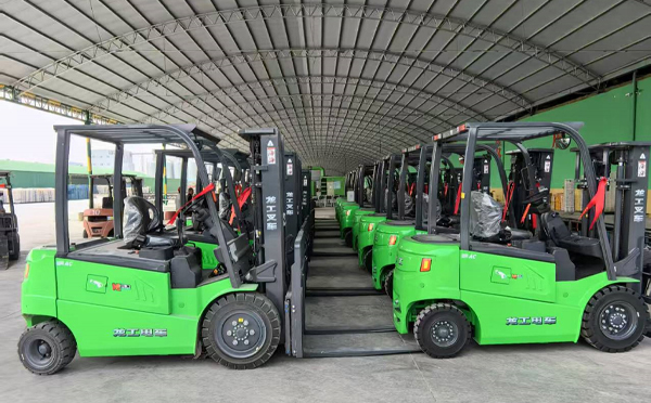 工业搬运的革新之作：龙工天水叉车技术实践与价值解析