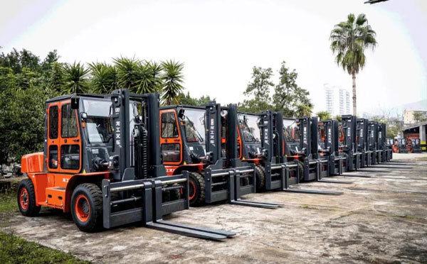现代物流与仓储作业中的核心装备：天水叉车的技术演进与应用价值